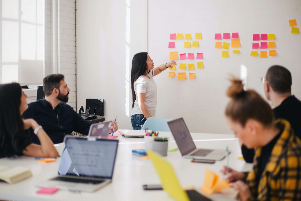 leon-Oalh2MojUuk-unsplash-1 | upcoach coaching platform What is Consulting?