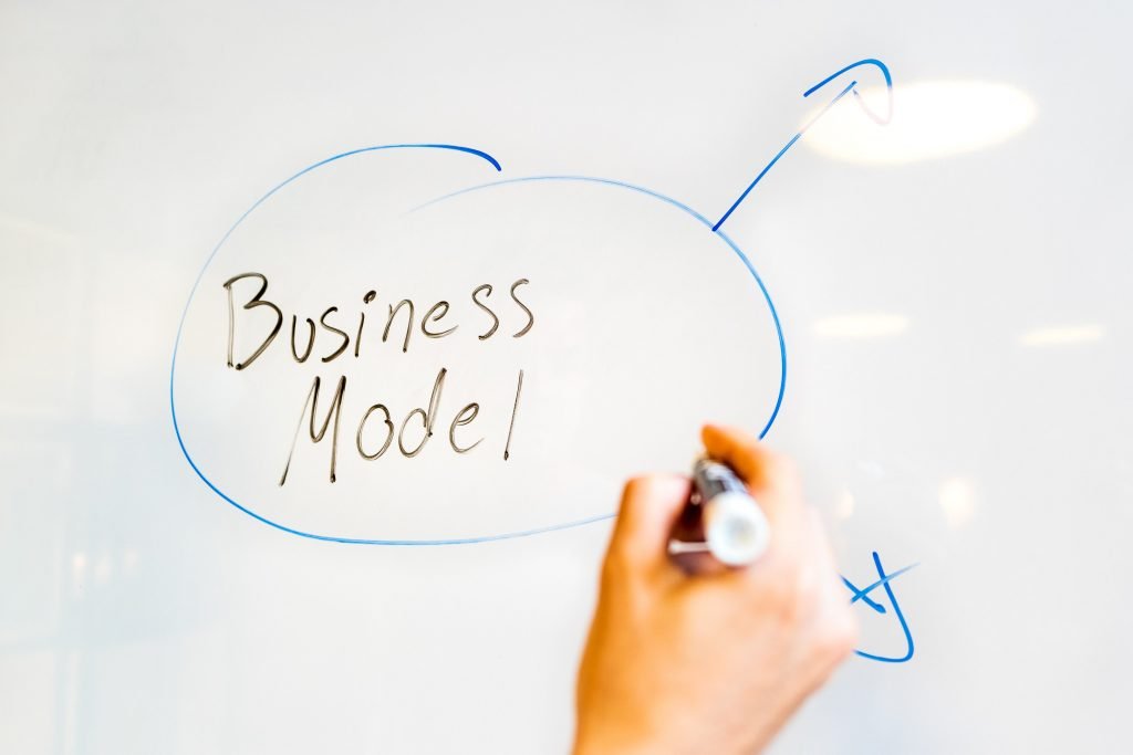 What is life coaching business model?
